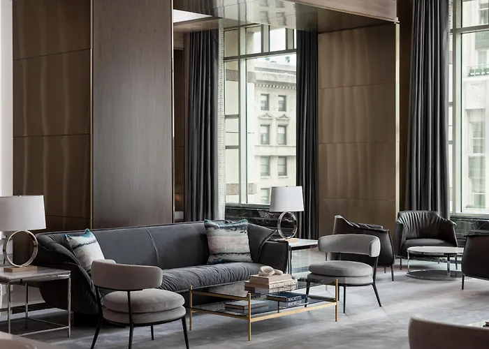 Hotel with Tennis: Four Seasons Chicago