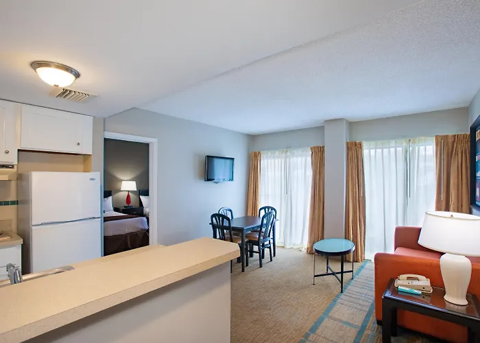 Hotel com tênis: Enclave Suites, A Staysky Hotel & Resort Near Universal
