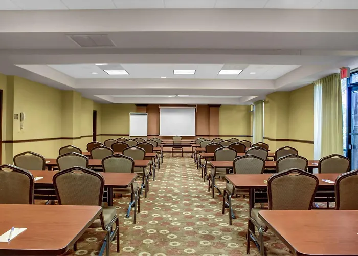Family Hotel: Hyatt Place Fort Lauderdale Cruise Port & Convention Center - Newly Renovated