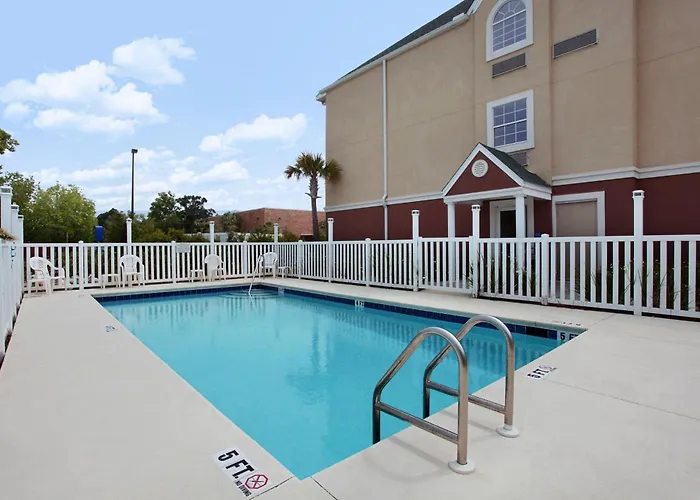 Pet Friendly hotel: Microtel Inn & Suites By Wyndham Panama City