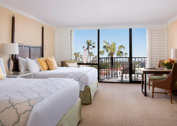 Luxe hotel: Hotel Del Coronado, Curio Collection By Hilton