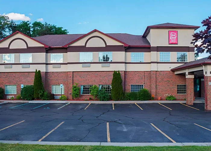 Red Roof Inn & Suites Lake Orion / Auburn Hills