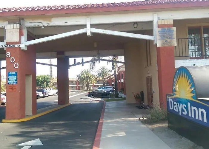 Central hotel: Days Inn