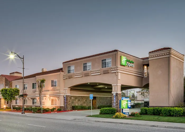 Hotel: Holiday Inn Express & Suites Santa Clara By Ihg
