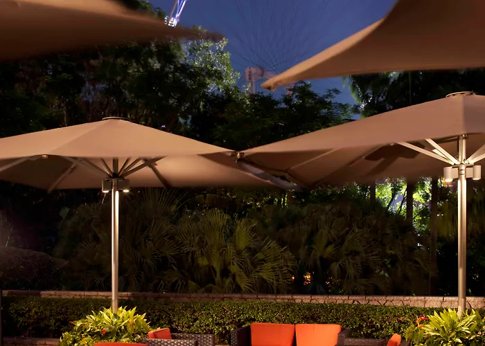Ritz-Carlton, Millenia