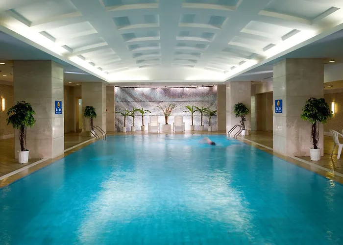 Luxury hotel only: Grand Mercure Beijing Central