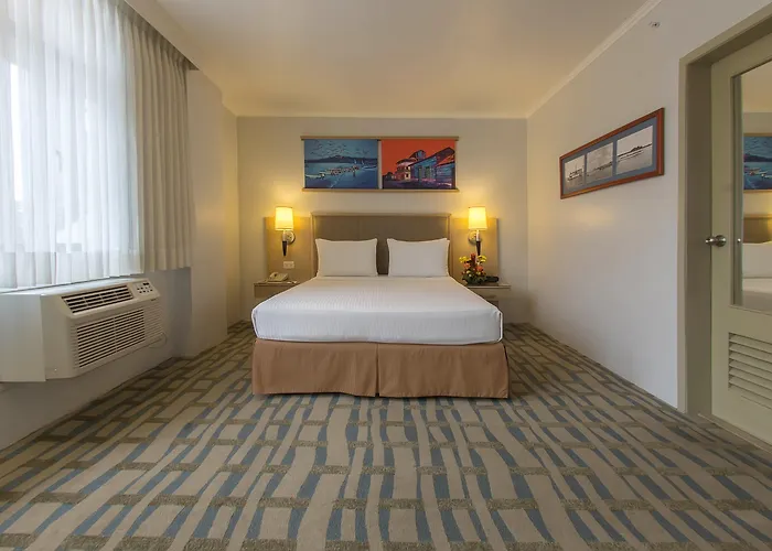 Ping pong hotels Grand Guayaquil, An Ascend Collection