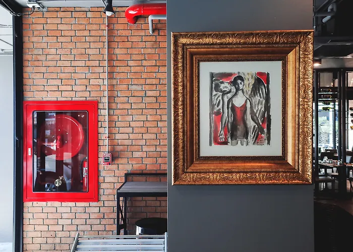 Luxury hotel only: Art Mai Gallery Nimman Hotel Chiang Mai