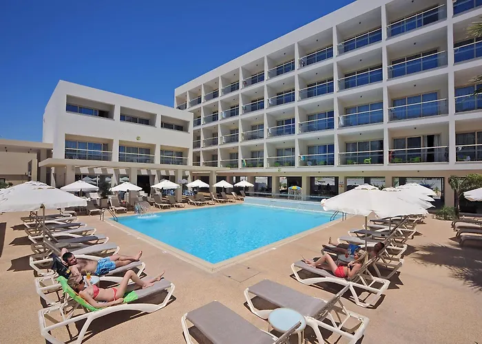 Hotel familiar: Nelia Gardens