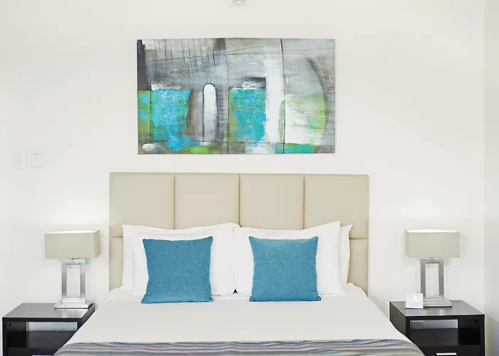 Hotel with Tennis: Rydges Esplanade Resort Cairns