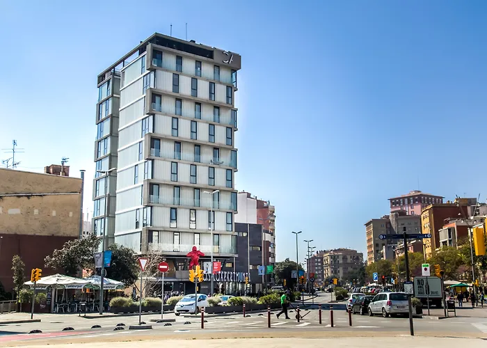 Pet Friendly hotel: Cosmo Apartments Sants