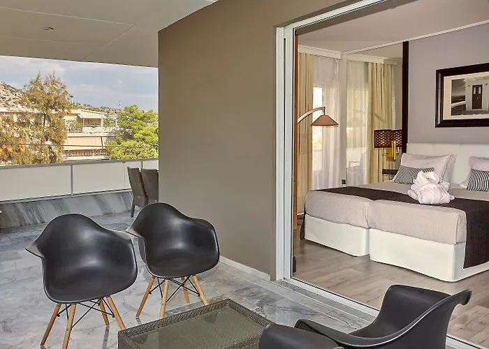 Hotel with view: Athenian Riviera Hotel& Suites