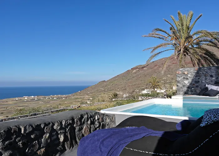 Hotels Close to Airport Elysian Santorini