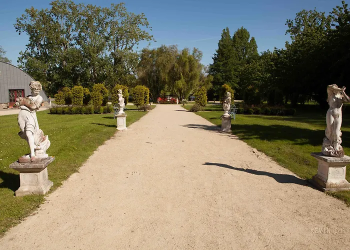 Hôtel 4 étoiles: Château Hôtel Du Colombier