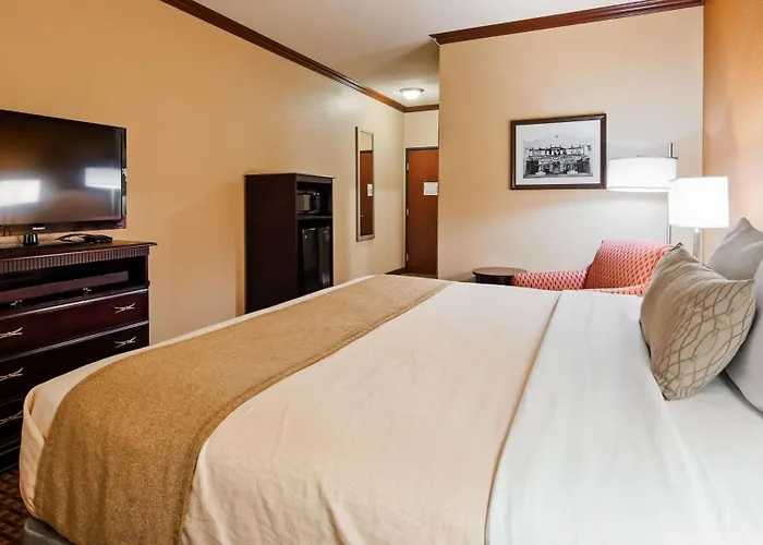 Best Western Granbury Inn And Suites