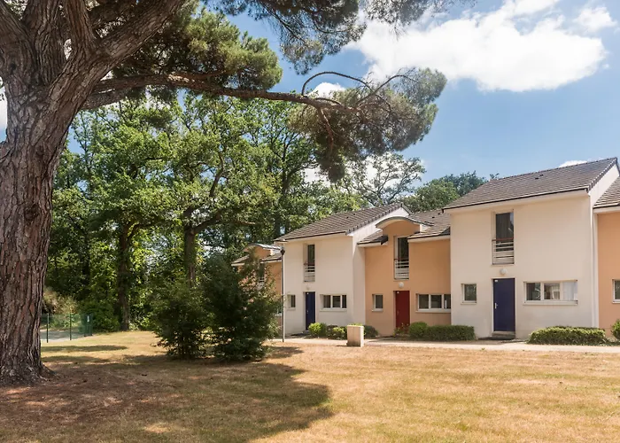 Hôtel avec piscine: Zenitude Hôtel-Résidences Nantes - La Beaujoire