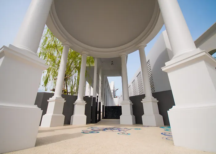 4 star hotel: Little Nyonya Hotel