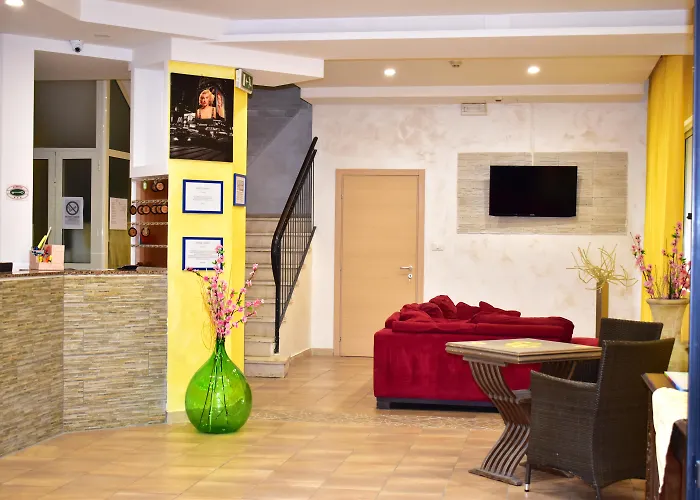 Hotel vicino al College: Hotel New Happy