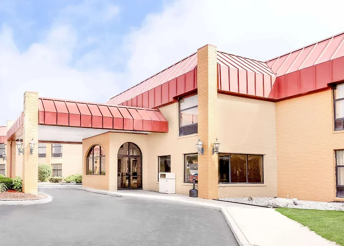 Days Inn & Suites By Wyndham
