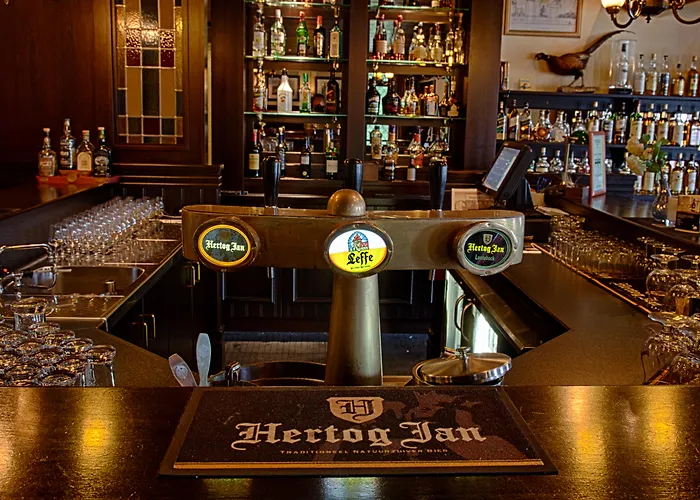 Strandhotel: Fletcher Hotel Restaurant Veldenbos