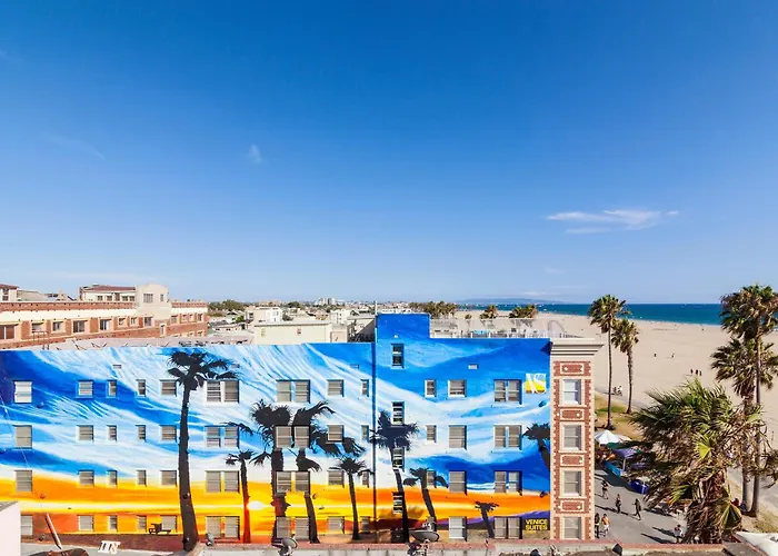 Airport Hotel: Venice Suites