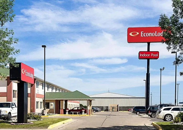 Econo Fargo - West Acres