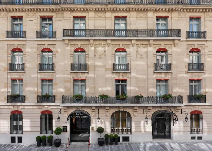 5 star hotels La Clef Champs-Elysees Paris By The Crest Collection