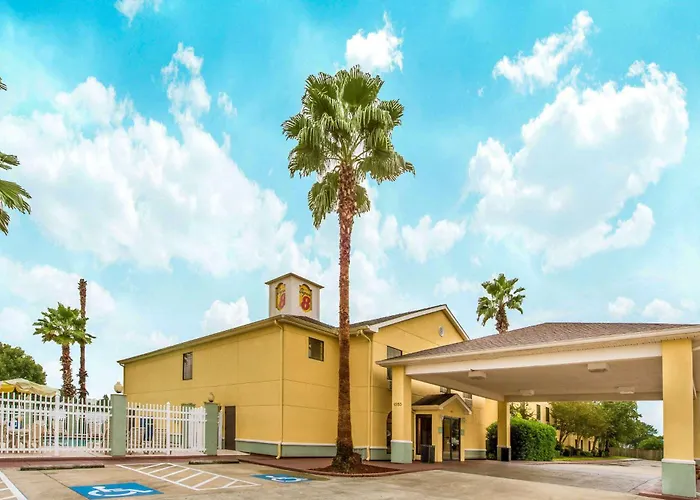 Airport Hotel: Super 8 By Wyndham Lake Charles/Sulphur