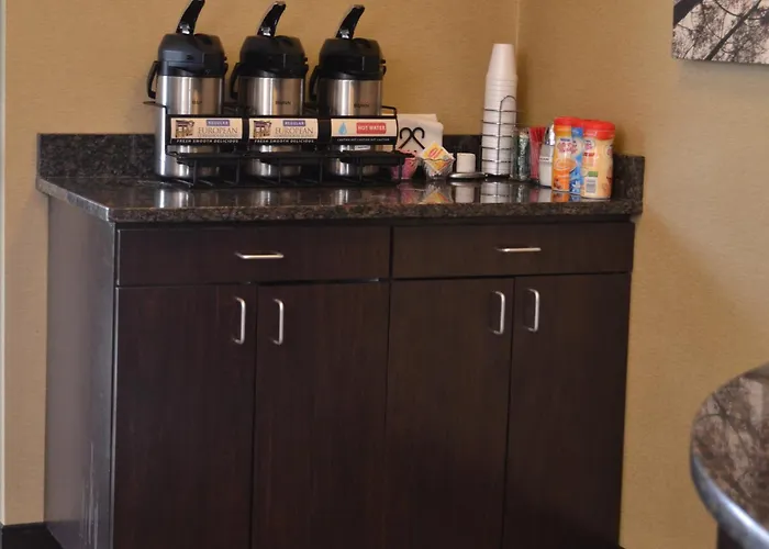 Cheap hotel: Red Roof Inn Elkhart