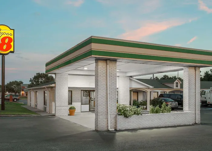 Super 8 By Wyndham