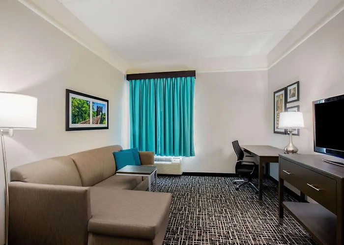La Quinta By Wyndham Mission At West Mcallen