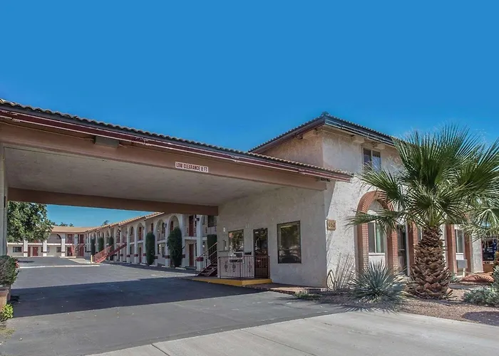 Jacuzzi hotel: Rodeway Inn Hurricane - Zion National Park Area