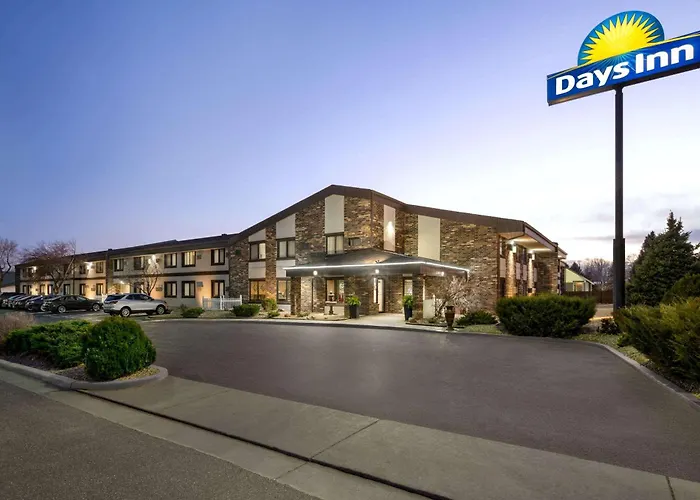 Cheap hotel: Days Inn By Wyndham Fort Collins