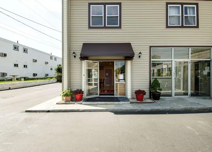 Beach hotel: Econo Lodge West Yarmouth On Cape Cod