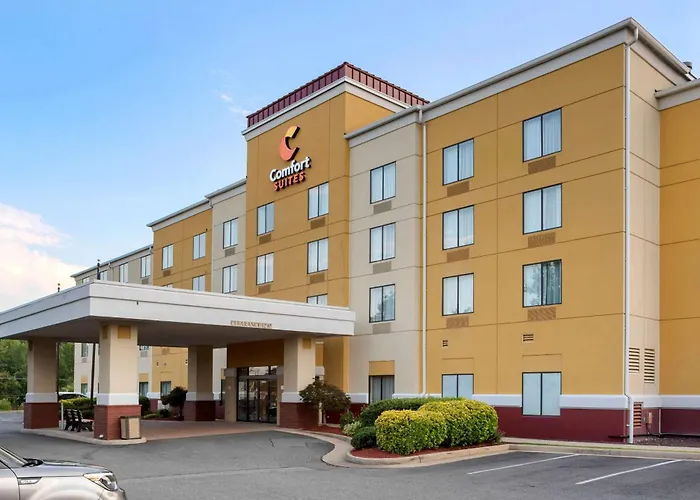 Boutique hotel only: Comfort Suites Fredericksburg North