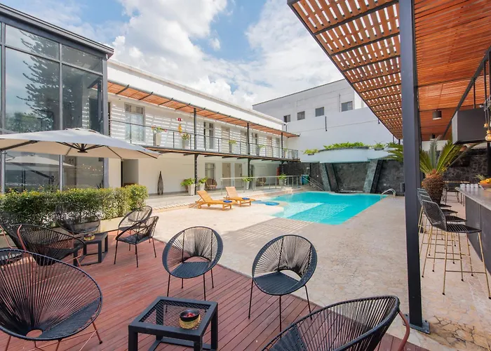 Hotel near College: Medellin Vibes