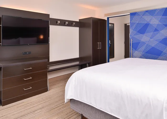 Hotel: Holiday Inn Express & Suites - Olathe West By Ihg