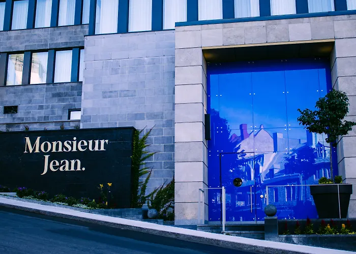 Monsieur Jean, Vieux Québec