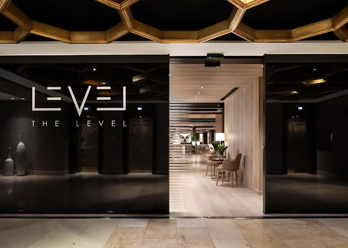 Hôtel avec piscine: Melia Castilla