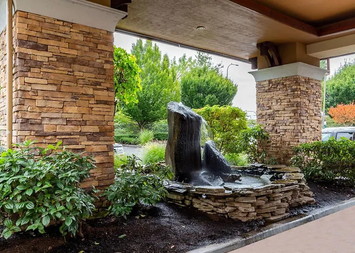 La Quinta By Wyndham Vancouver