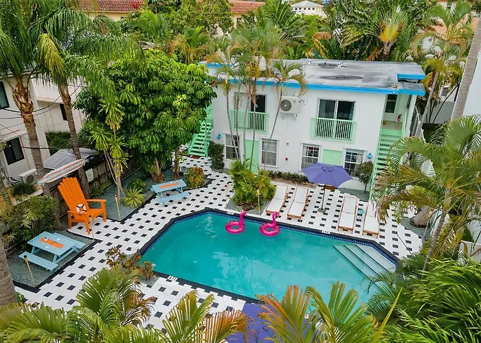 Las Olas Guest House