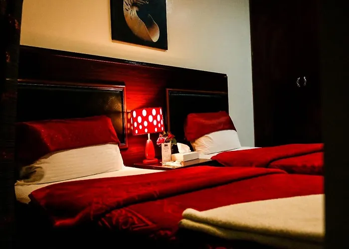 Karoon Hotel