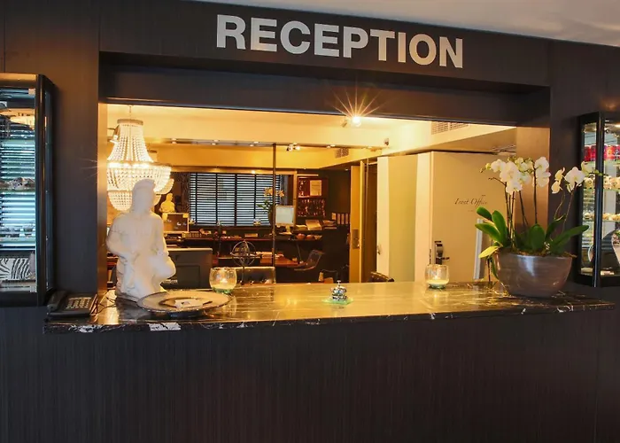Hotel Chariot