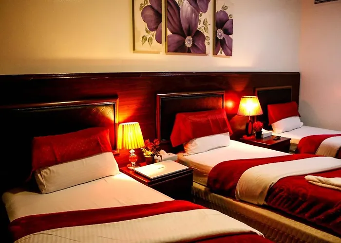 Karoon Hotel
