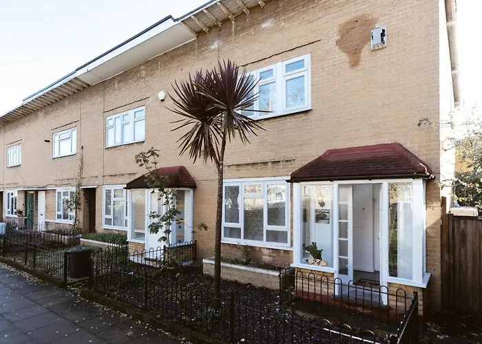 Pension de Famille Stepney Green Beds To Stay 24