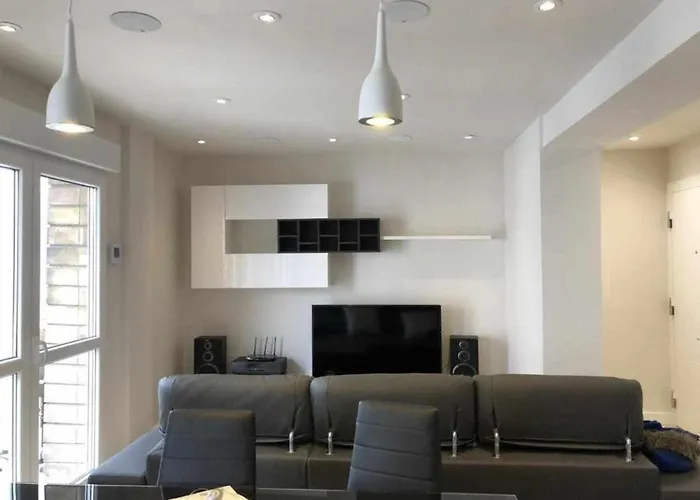 Hotel cerca del colegio: Pablo Iglesias