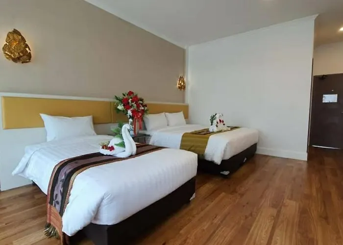 Swan Lake Hotel Sattahip