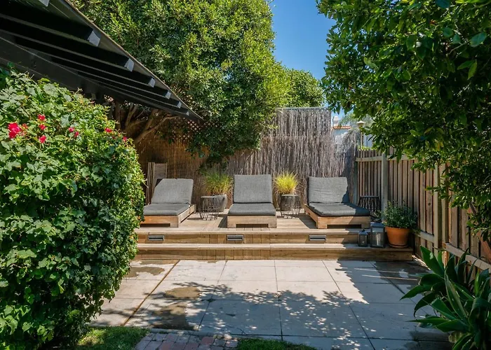  Venice Beach House