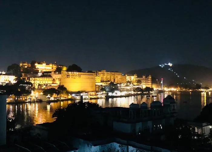 B&B only: Hotel Nirvana Lakeside