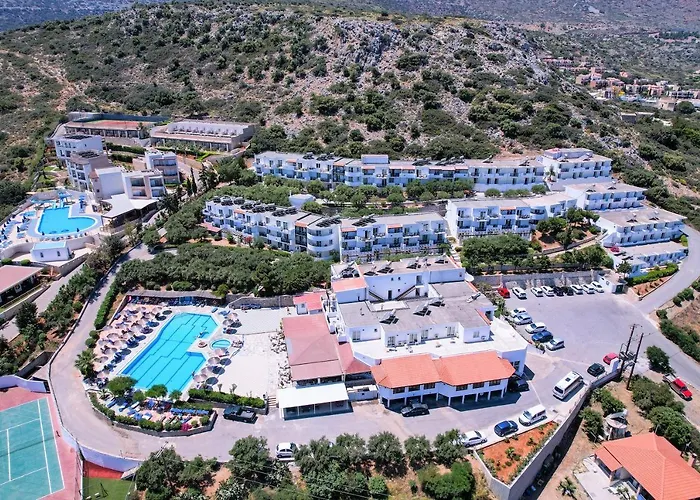 Semiramis Village Hotel